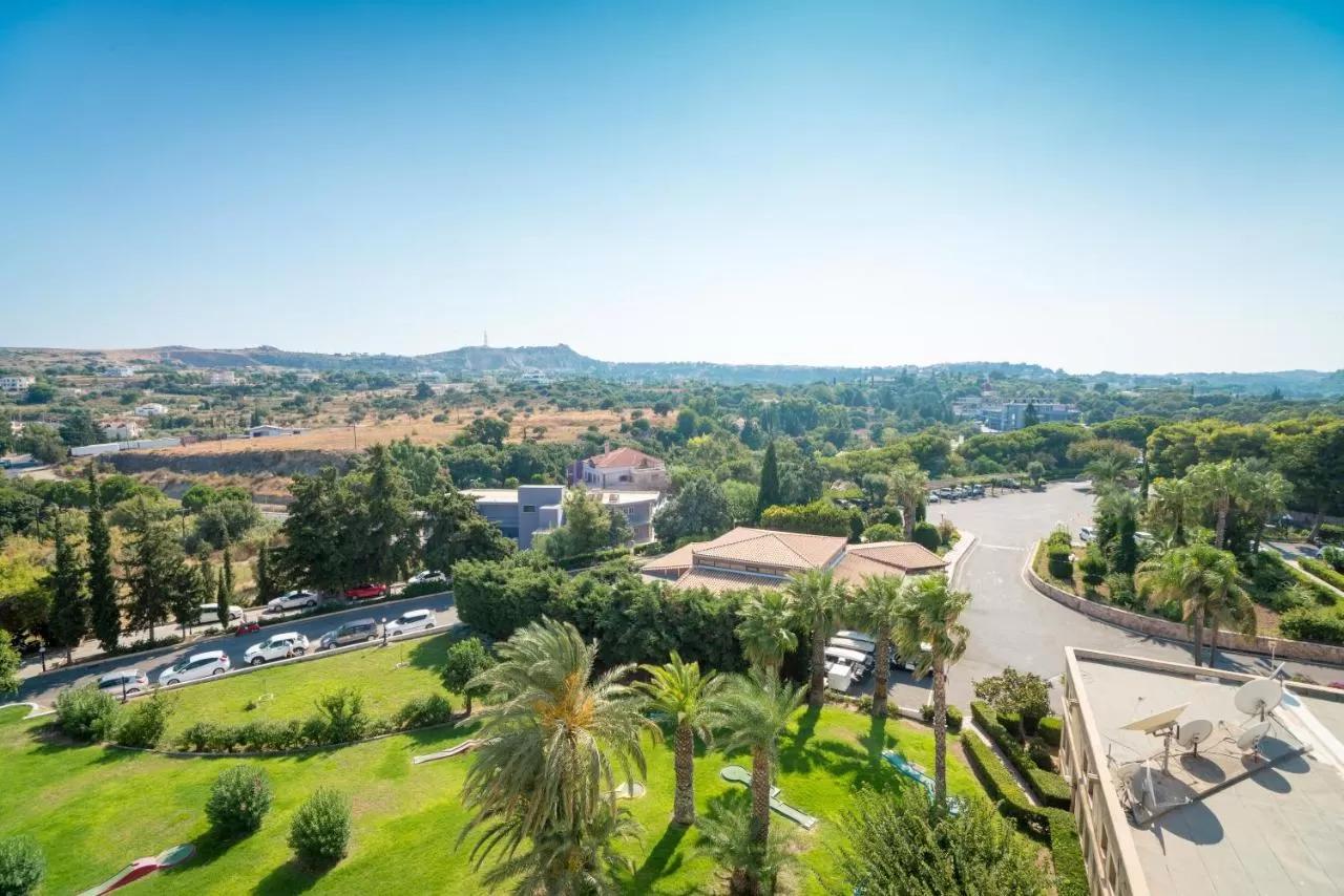 Helea Lifestyle Beach Resort Kallithéa Exterior foto View of the campus
